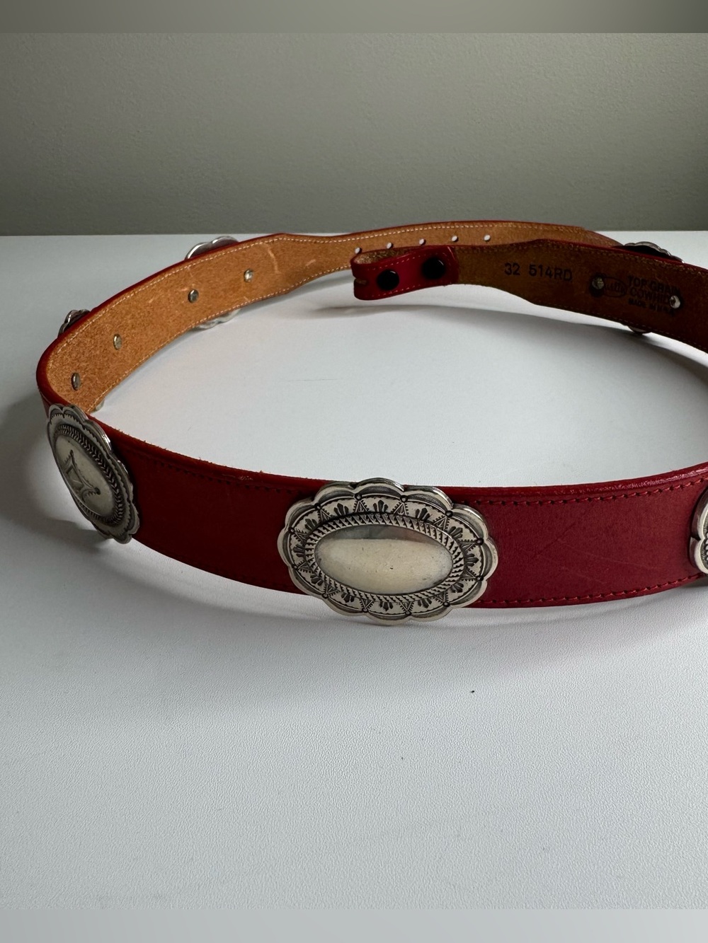 Vintage Justin Western Red Leather Silver Concho Belt Size 32 No Buckle Rodeo - Picture 10 of 10
